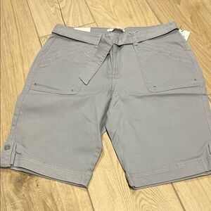 Gloria Vanderbilt Women's Gray Belted Shorts